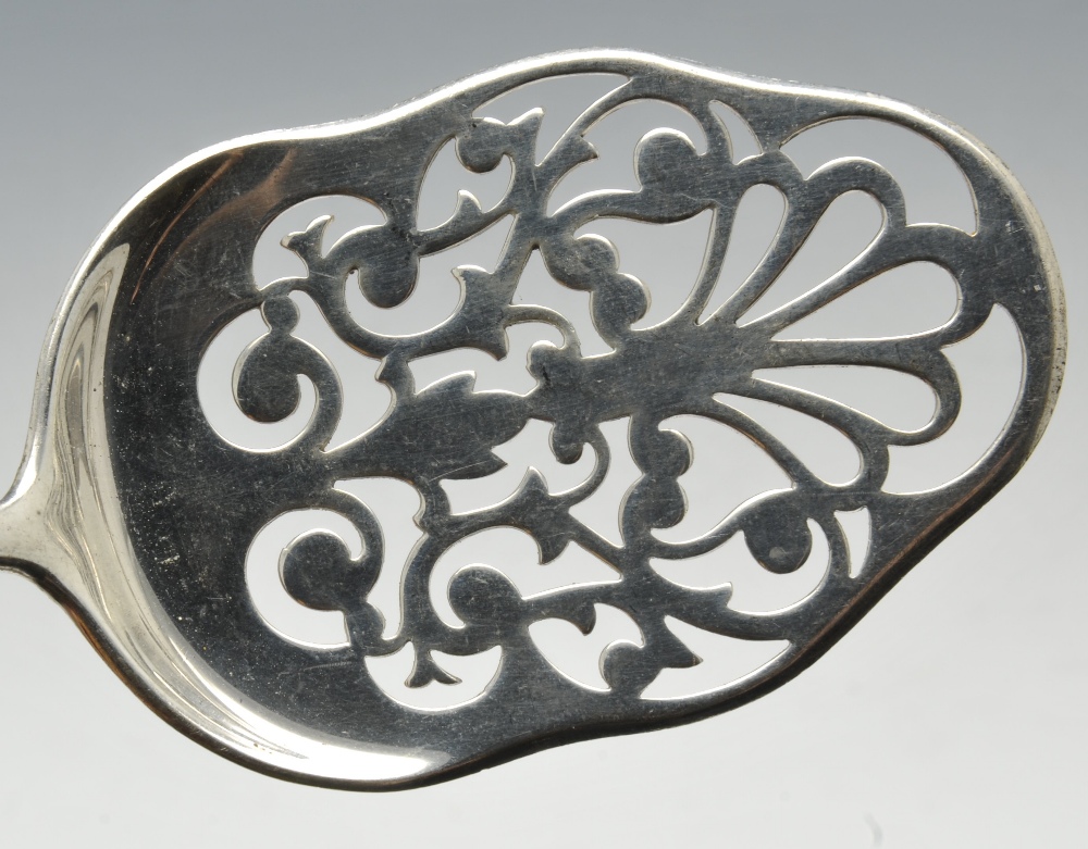 An American ashtray by Tiffany of plain bulbous form, stamped Tiffany & Co, Sterling 22, height - Image 13 of 15