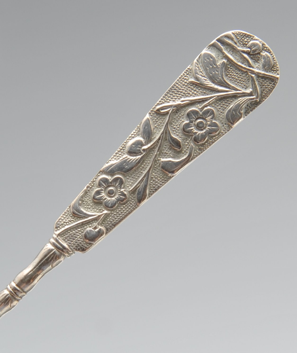 A selection of various George III and later condiment spoons, etc., most examples having - Image 8 of 11