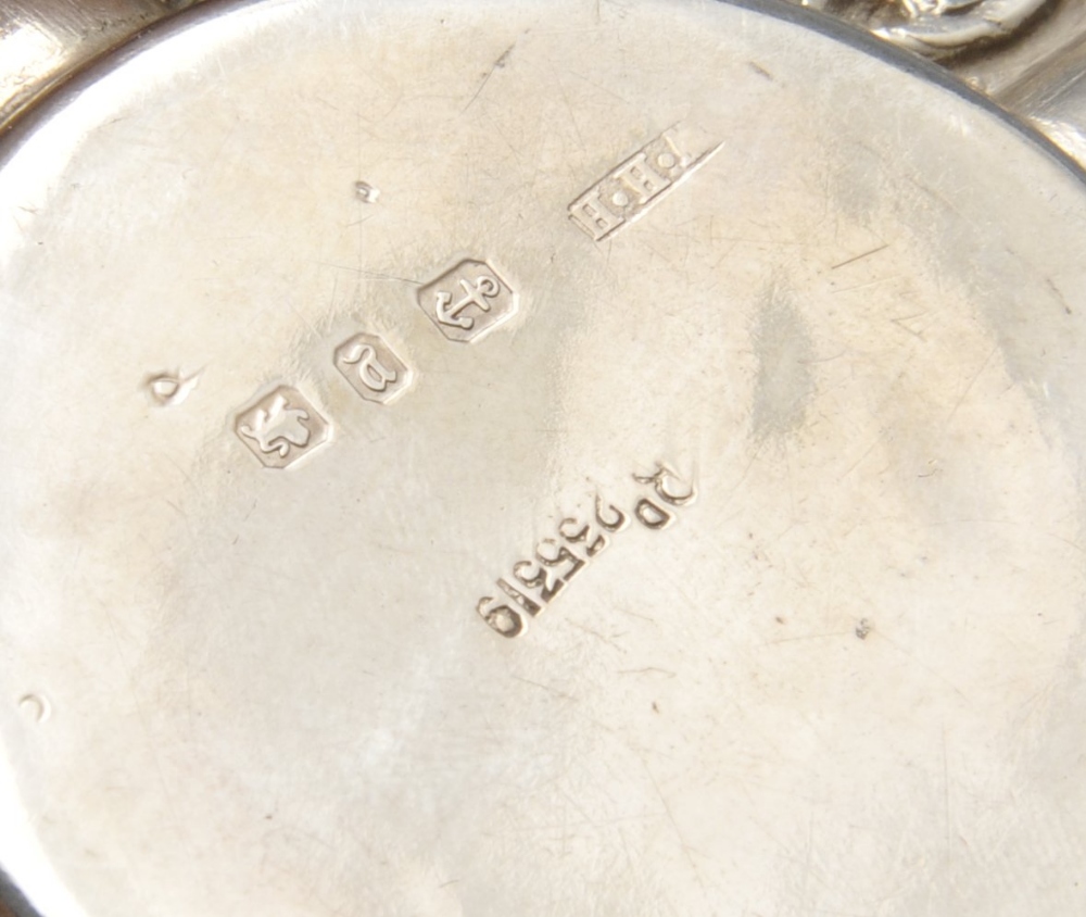 A pair of late Victorian silver ashtrays, each of circular form with beaded pierced border decorated - Image 2 of 6