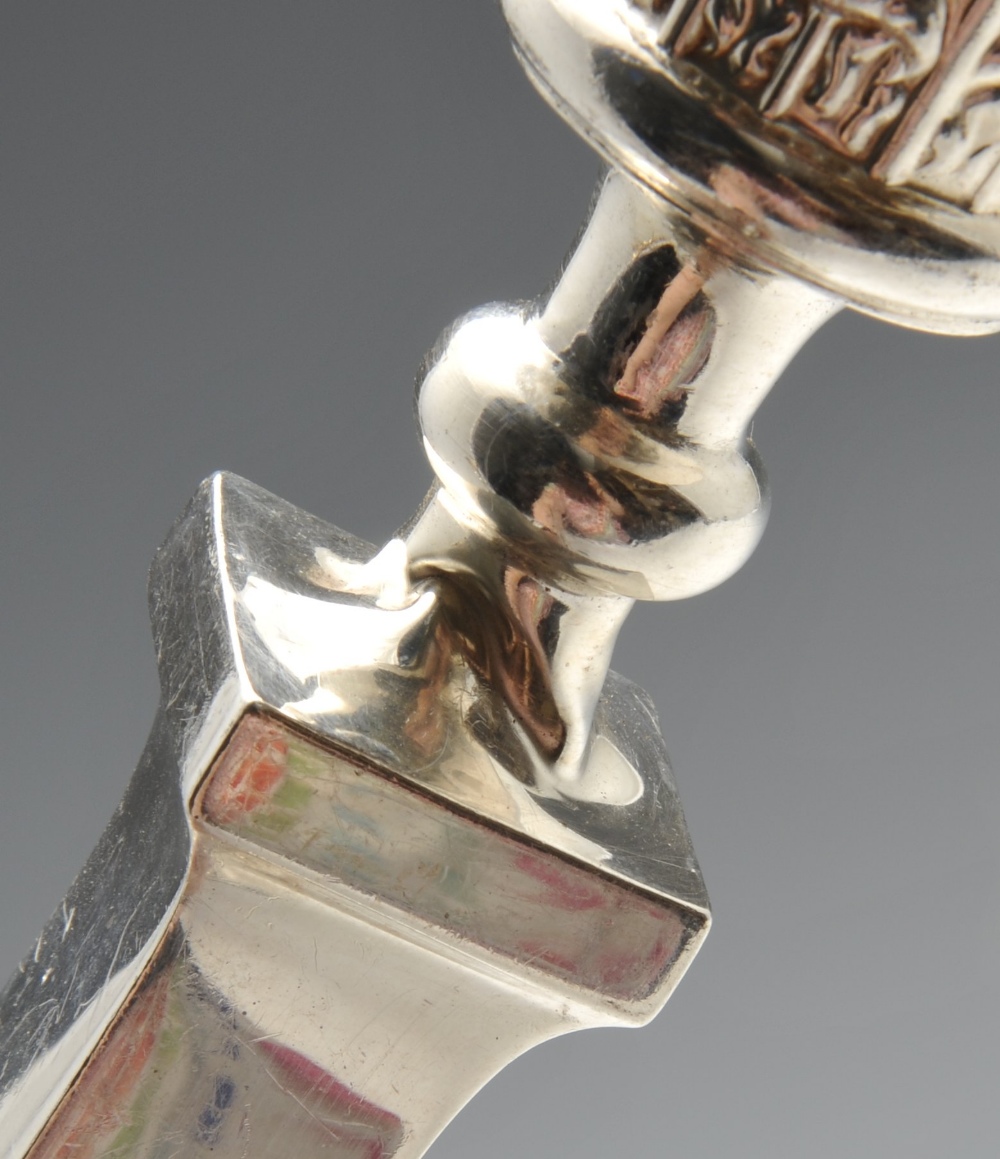 A pair of mid-twentieth century silver candlesticks, each with a stepped square base having beaded - Image 8 of 8