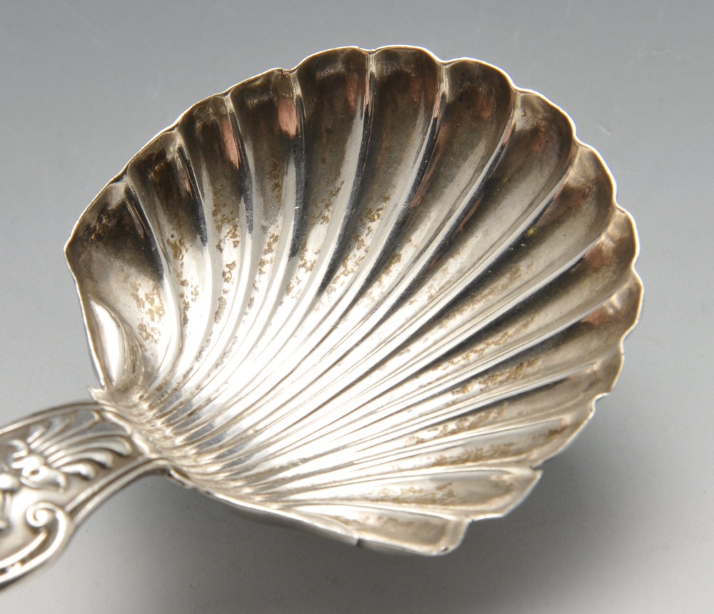 A William IV silver caddy spoon, in King's pattern with shell bowl, hallmarked Newcastle 1837 with - Image 3 of 11