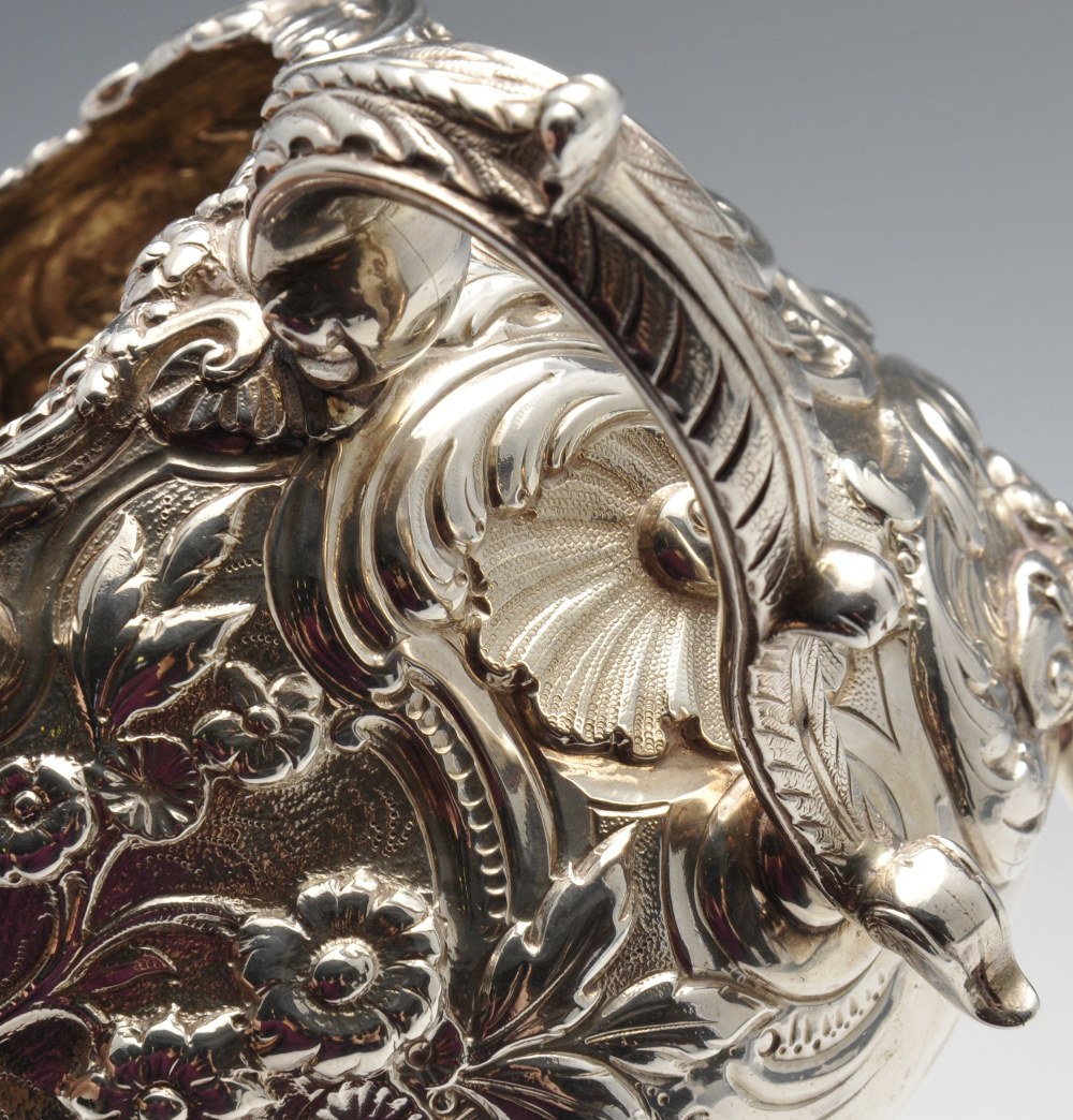 A late George III silver sugar bowl, the circular tapering form with twin foliate capped scroll - Image 4 of 5