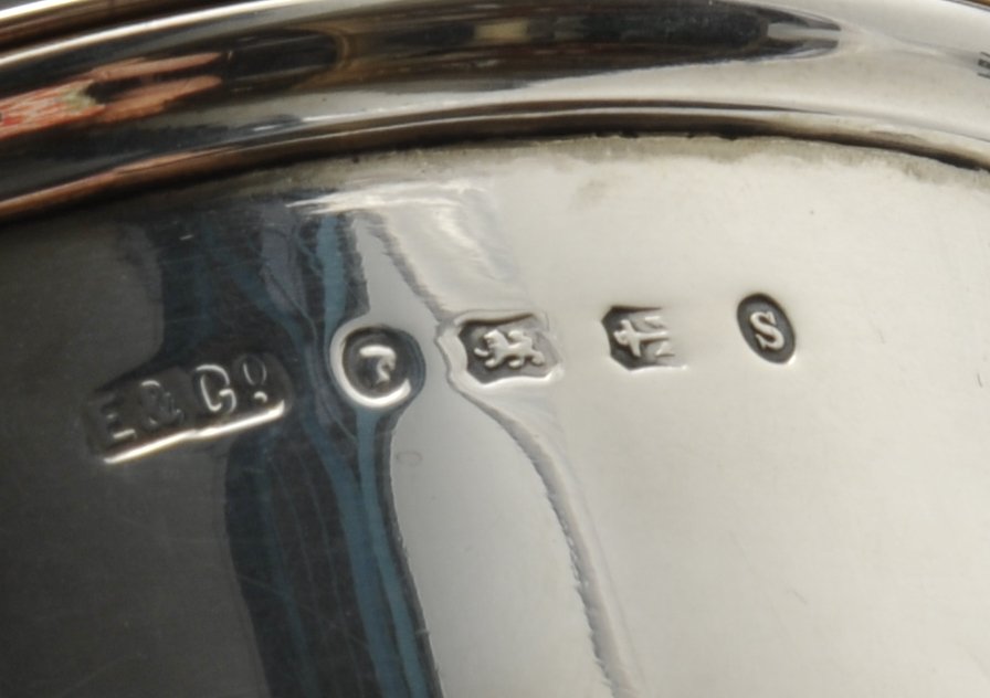 A mid-Victorian silver tankard of slightly tapering outline to a skirted base, the domed and - Image 3 of 8