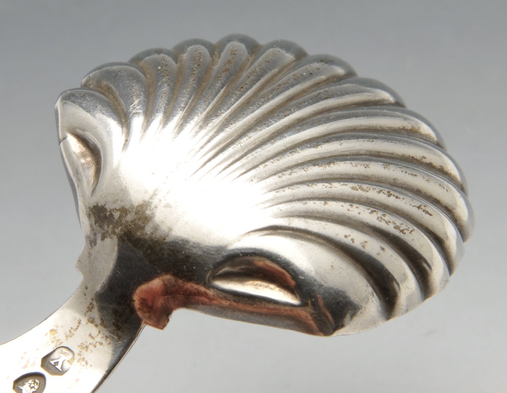 A William IV silver caddy spoon, in King's pattern with shell bowl, hallmarked Newcastle 1837 with - Image 5 of 11