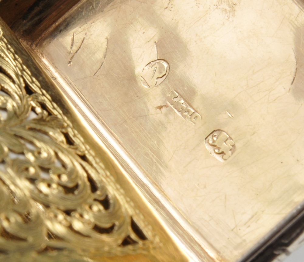 A George IV silver vinaigrette, the oblong form with engine-turned decoration, initialled cartouche, - Image 3 of 6