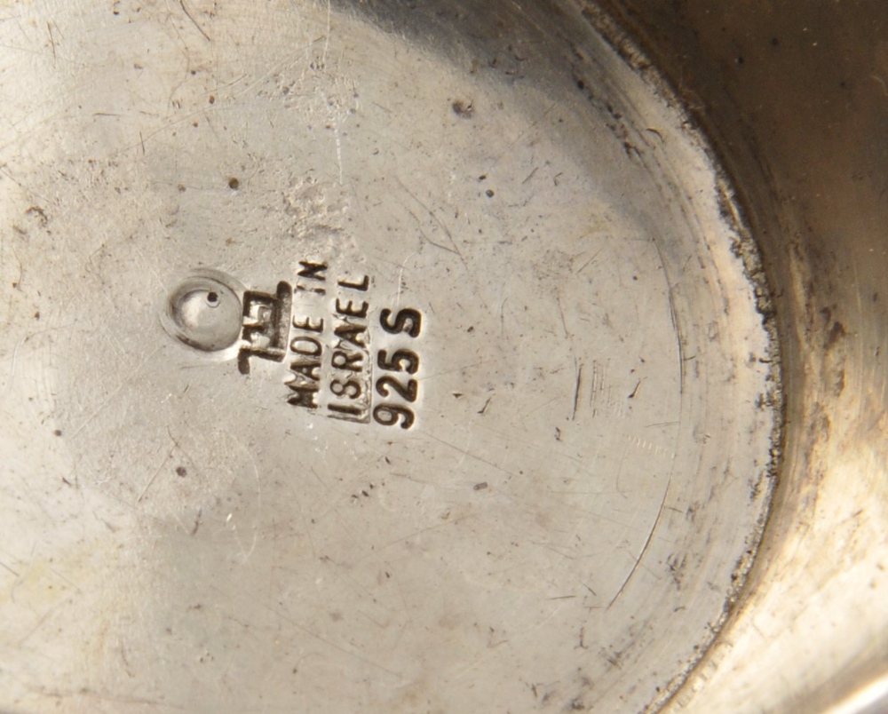 An Israeli modern silver beaker of tapering form with applied motif, marked 925, height measuring - Image 7 of 8