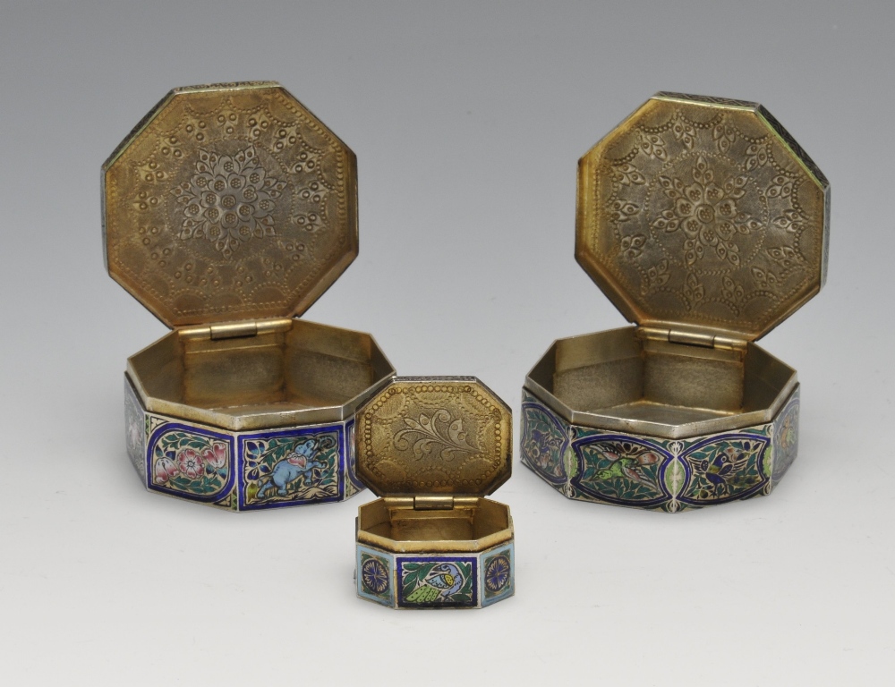 A selection of three similar Indian pandan or betel boxes, comprising an octagonal example set - Image 2 of 15