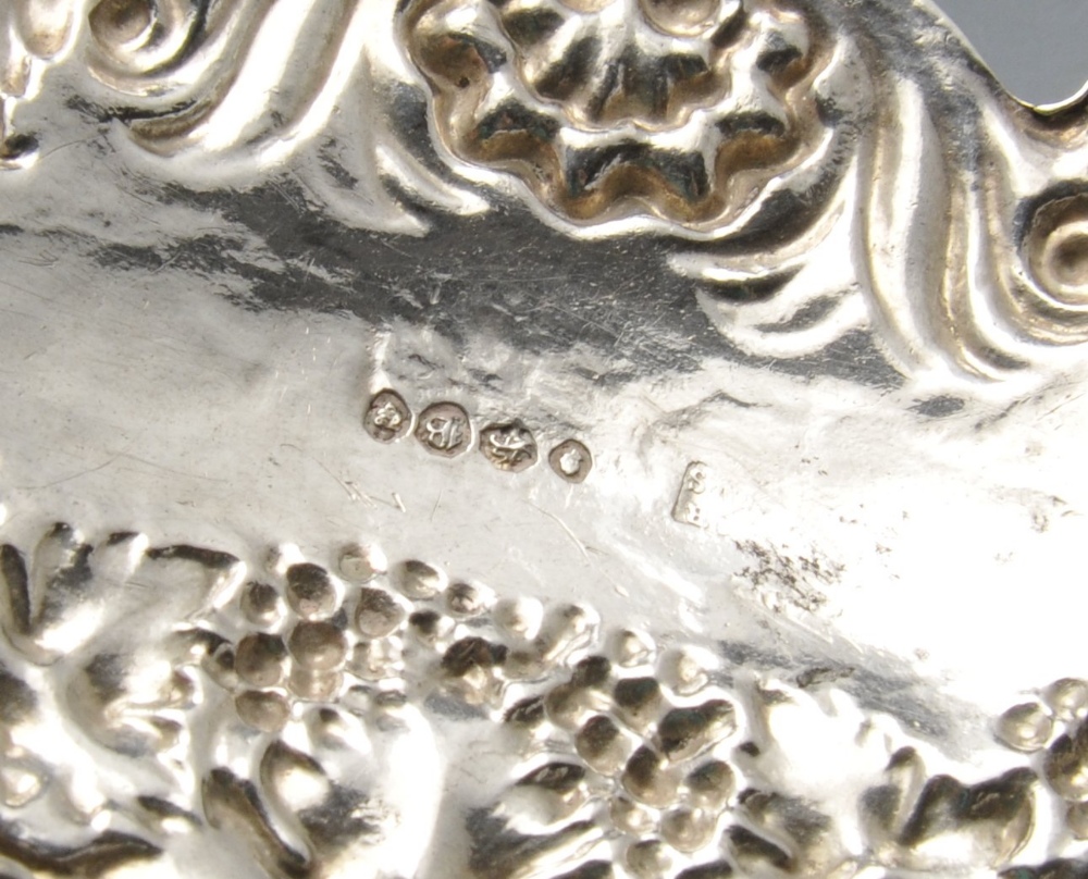 An early Victorian silver Sherry label with fruiting vine surround and suspended on belcher link - Image 3 of 3