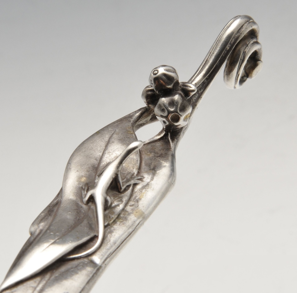 A mid-twentieth century Italian silver caddy spoon with initial engraved oval bowl and simple curved - Image 8 of 9