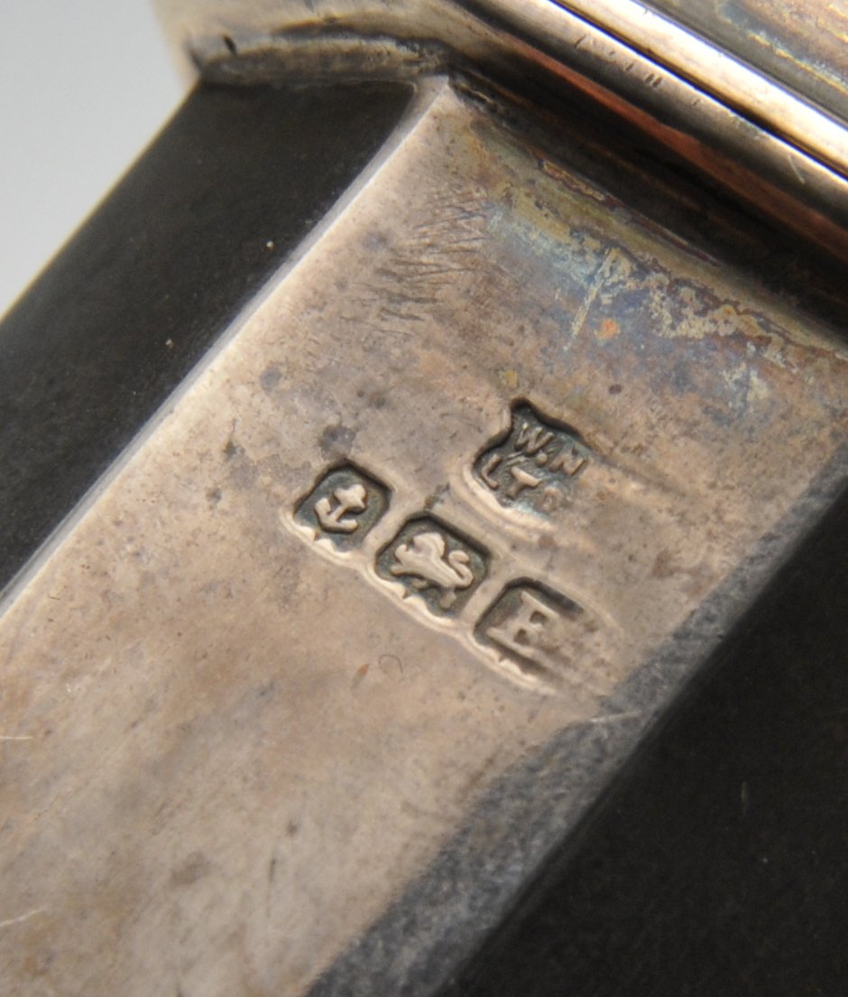 A 1920's three-piece silver condiment set comprising open and covered salt with spoon and blue glass - Image 3 of 4