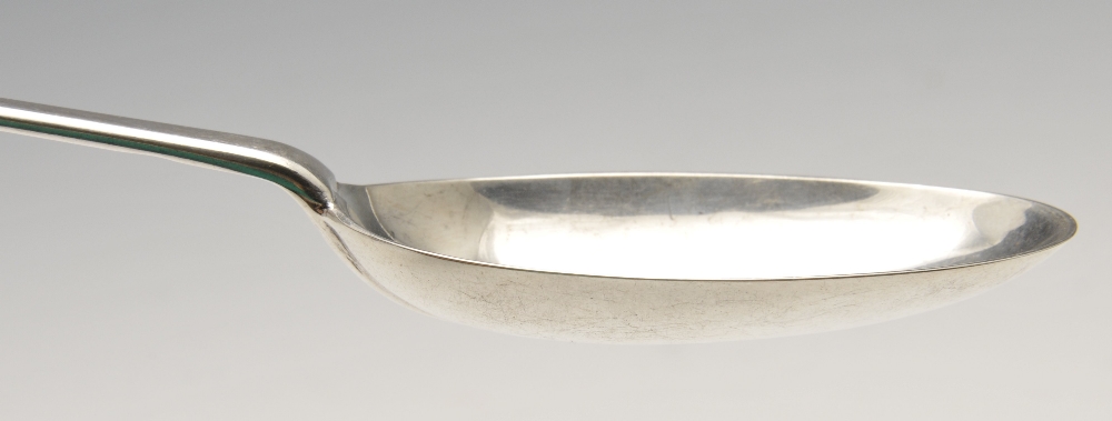 A Queen Anne, silver Dog-nose spoon, circa 1710. Struck with maker's mark for Andrew Archer, no - Image 4 of 7