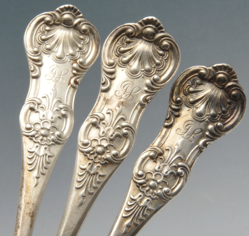 A composite set of six mid-Victorian Scottish silver teaspoons in single struck Queen's pattern with - Image 3 of 3