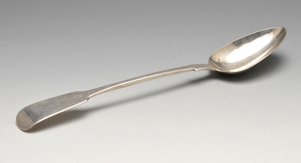 A George III silver Fiddle pattern serving spoon. Hallmarked Dublin 1812. Length measuring 12 3/4