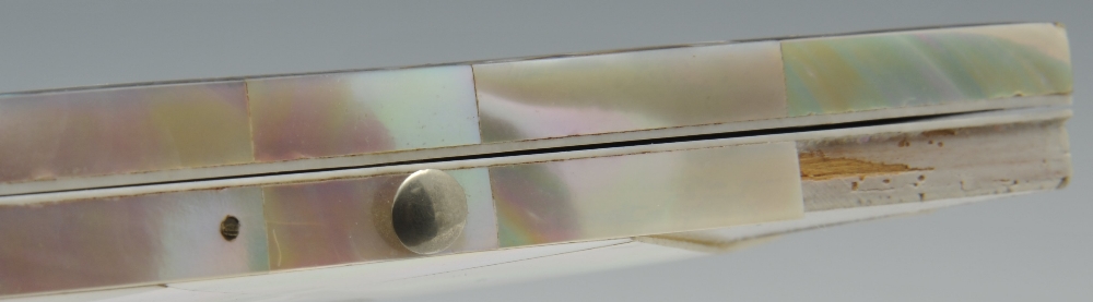 A mother-of-pearl mounted visiting card case, having lozenge panels with florally engraved metal - Image 4 of 5