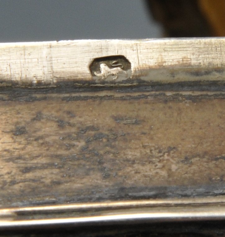 A George III silver mounted and agate box of octagonal sided form. Hallmarked with lion passant - Image 4 of 6