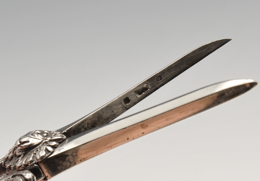 A pair of Victorian silver grape scissors, ornately decorated throughout with trailing and - Image 3 of 4