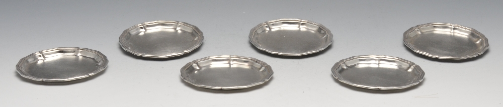 A mid-twentieth century Italian silver set of six bowls with matching saucers, each of lobed outline - Image 5 of 7