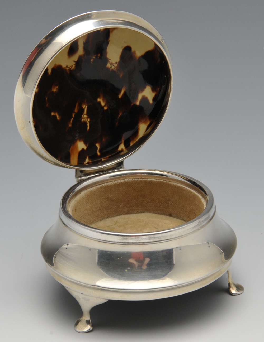 A 1920's silver tortoiseshell jewellery or trinket box, the circular capstan body with hinged - Image 2 of 5