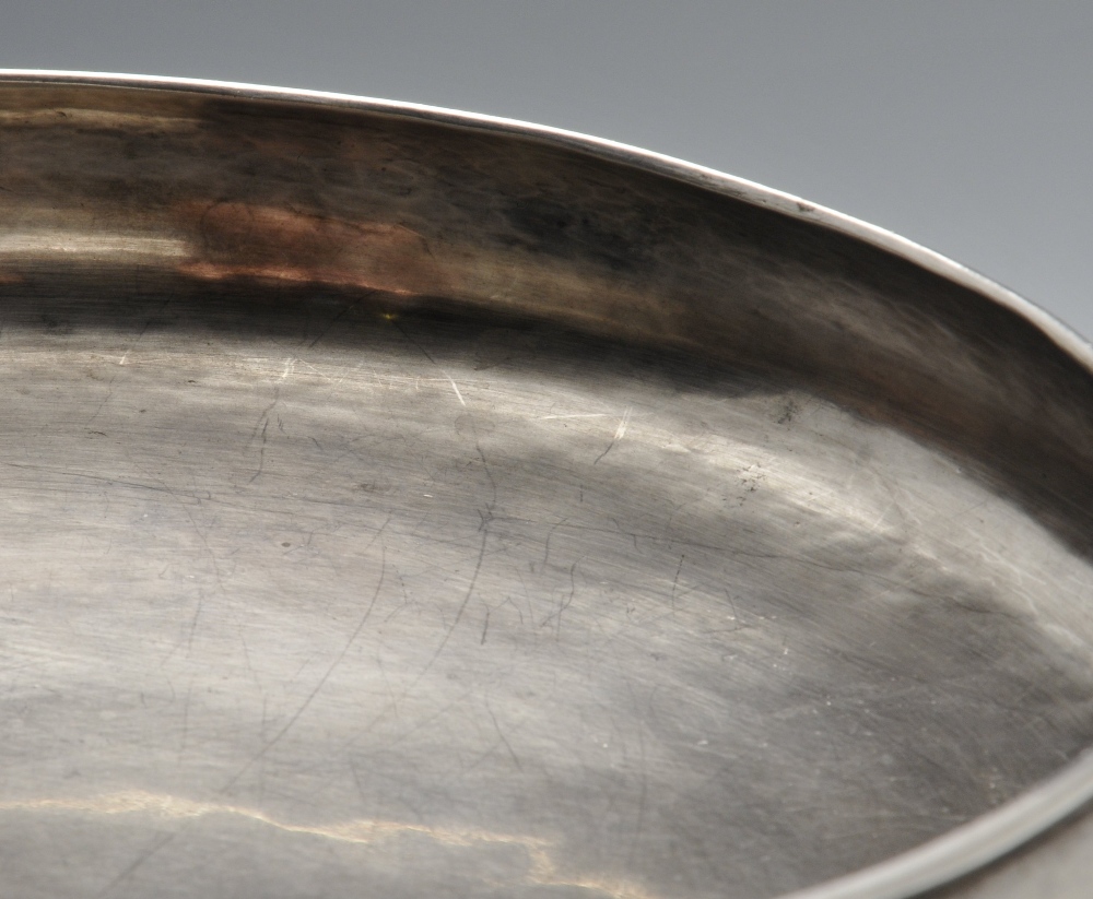 A mid-twentieth century Italian silver fruit dish of hammered oval form with lobed sides and - Image 7 of 14