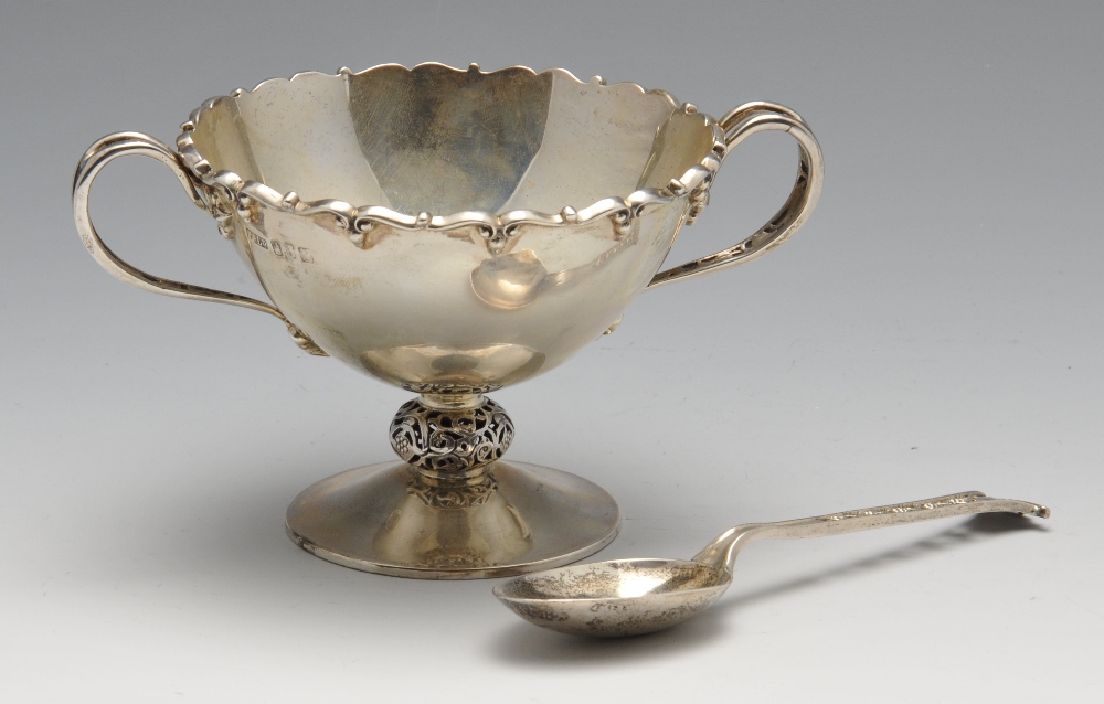 An early twentieth century Irish cased silver bowl and spoon, the conical bowl with applied scroll - Image 2 of 8