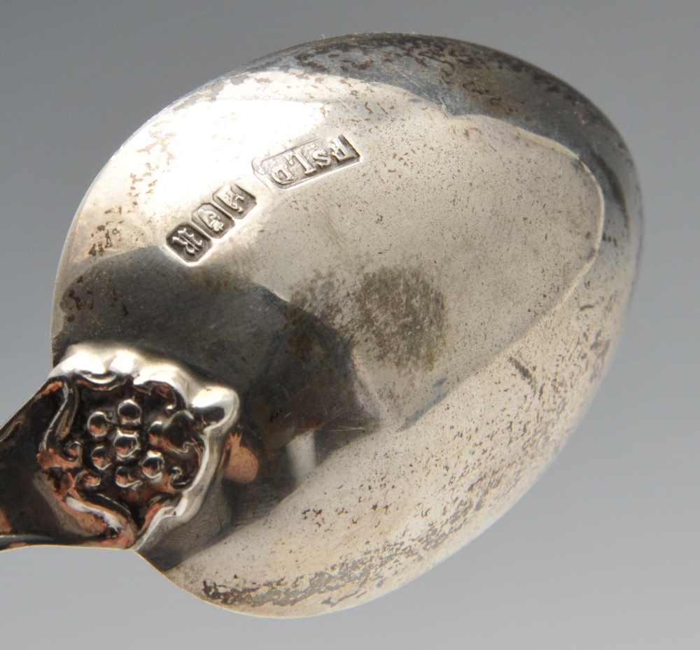 An early twentieth century Irish cased silver bowl and spoon, the conical bowl with applied scroll - Image 7 of 8