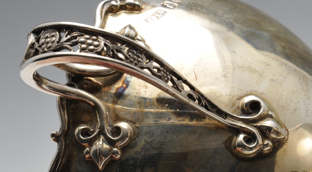 An early twentieth century Irish cased silver bowl and spoon, the conical bowl with applied scroll - Image 4 of 8