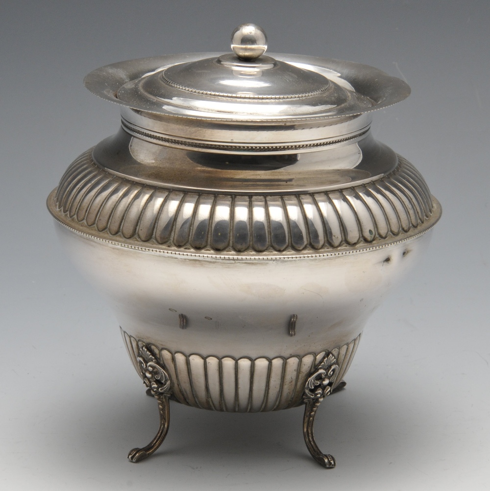 An Italian four piece silver tea service, comprising teapot, hot water pot, cream jug, and twin- - Image 5 of 5