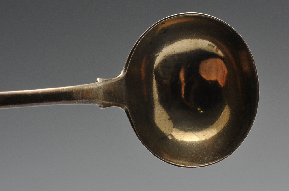 A pair of late George III silver Fiddle pattern sauce ladles, having initialled terminals, - Image 5 of 12