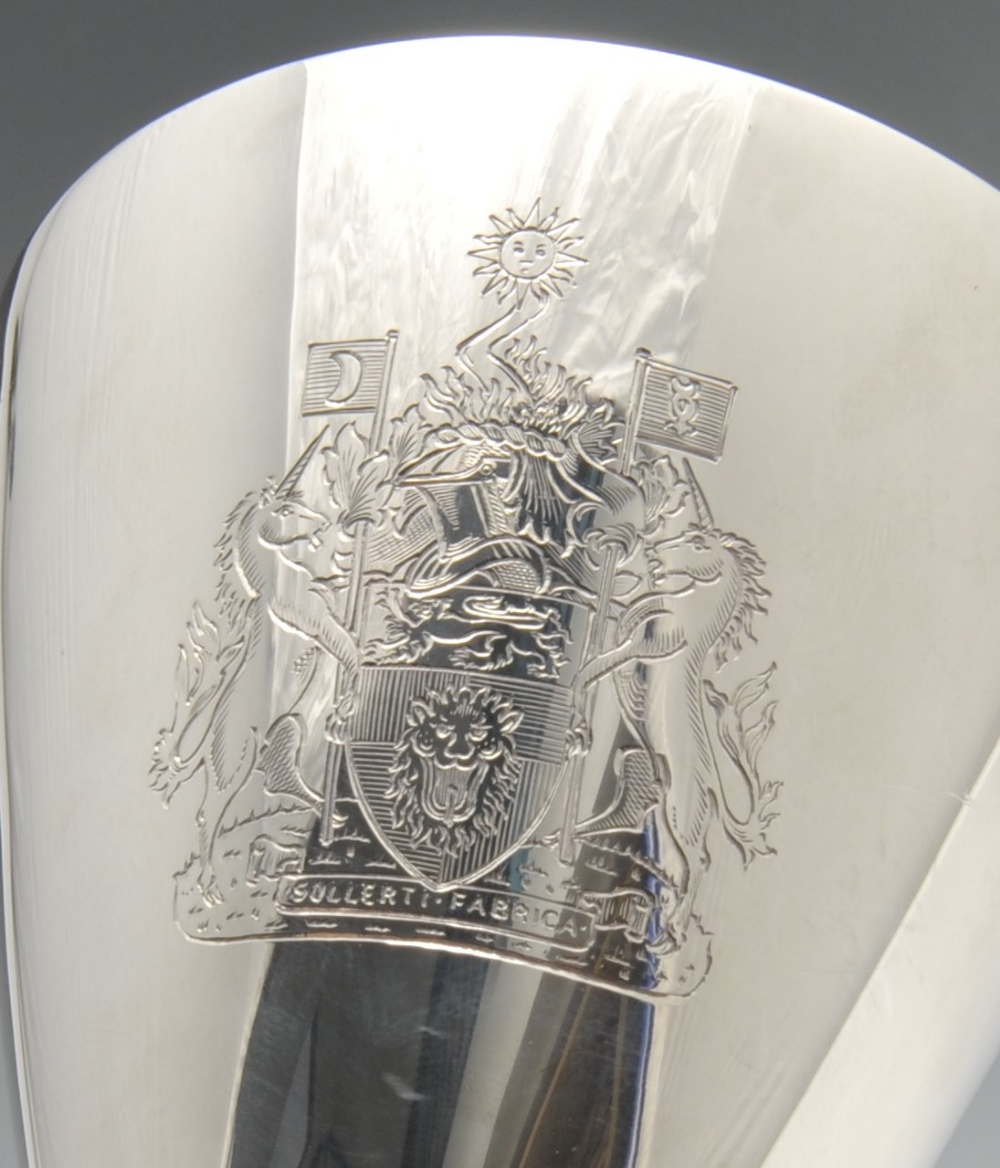A matched pair of modern silver goblets, with presentation engraving and coat of arms above a ribbed - Image 6 of 8