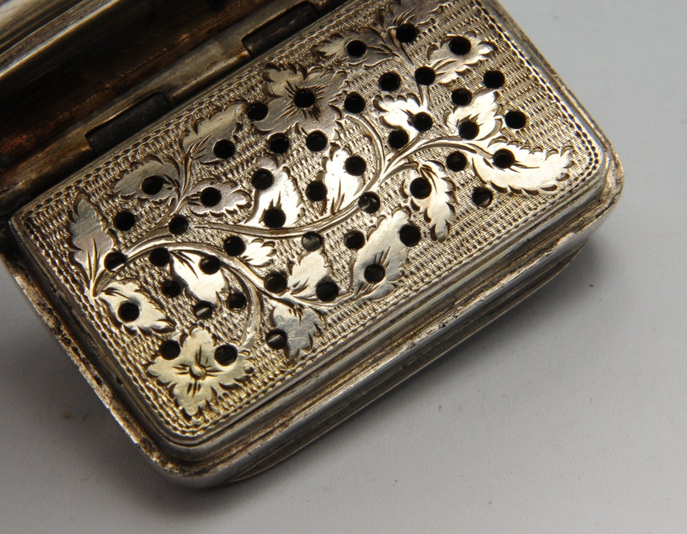 A George III novelty silver vinaigrette modelled a cigar case with initial engraving and opening - Image 4 of 5