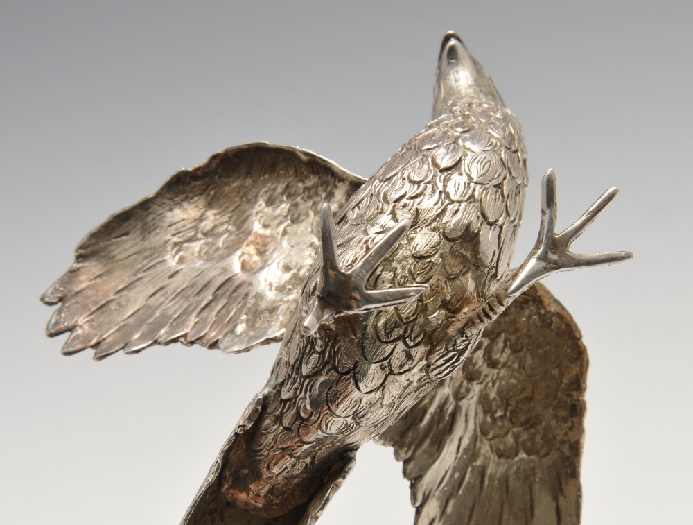 A modern silver table ornament realistically modelled as a pheasant. Hallmarked C S R Ltd, London - Image 4 of 4