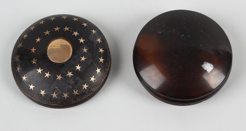 A 19th century tortoiseshell and yellow metal pique work patch/pill box with provenance, of circular - Image 2 of 2