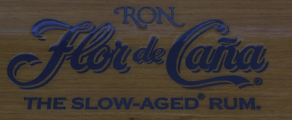 A boxed 750ml bottle of Ron Flor de cana single estate rum. 18 years old, 35% ABV, in branded - Image 4 of 4