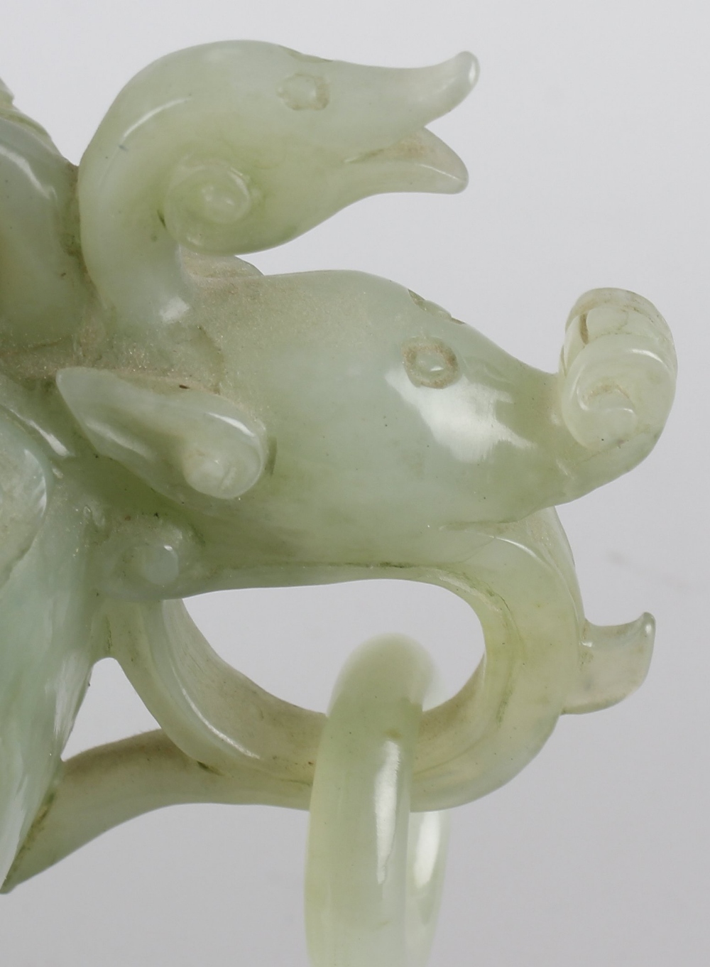 A Chinese carved green hard stone bowl and cover, the body carved with dual dragon and pearl - Image 3 of 7