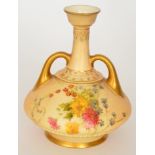 An early 20th Century Royal Worcester tw