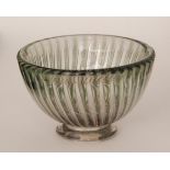 Edvin Ohrstrom - Orrefors - A small post-war Ariel crystal glass bowl of footed circular form