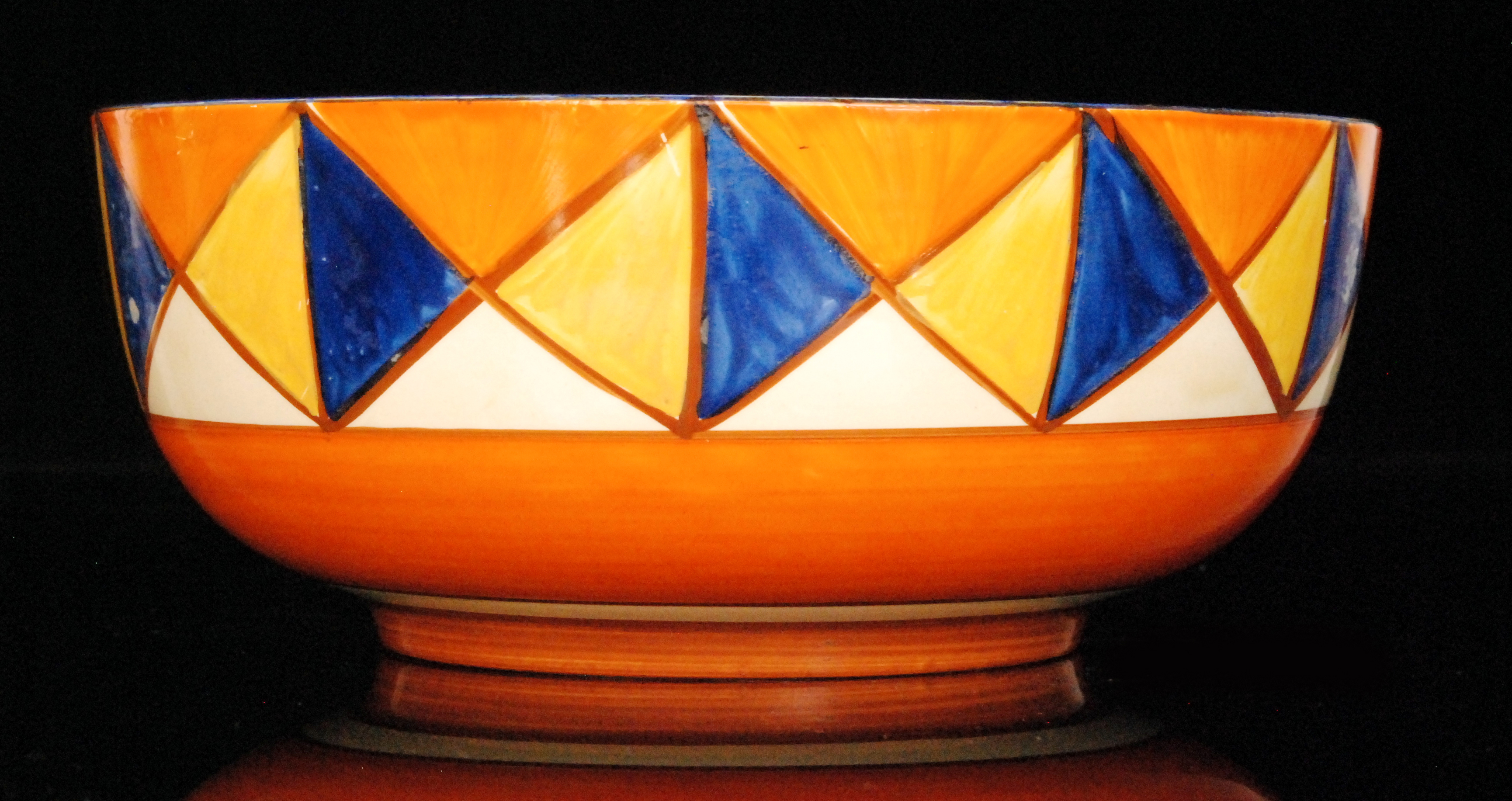 Clarice Cliff - Original Bizarre - A large Holborn shape fruit bowl circa 1929, hand painted with a
