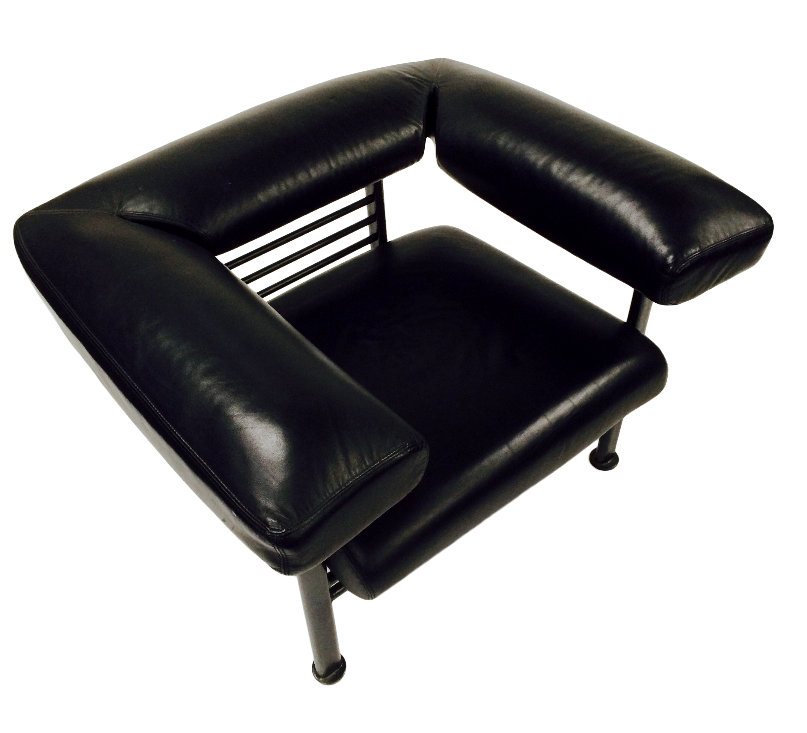 In the manner of Bauhaus - A pair of black leather upholstered angular tub-shaped armchairs with