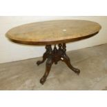 Good quality walnut and inlaid Loo table on carved 4 splay pedestal