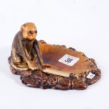 Interesting Bretby pottery ash tray featuring a seated monkey