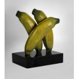 Clara DUQUE Bananas, 2002 Bronze Edition 2/6 15 x 11 x 9 in. – 38.1 x 27.9 x 22.9 cm.