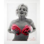 Bert STERN (1929-2013) Marilyn Monroe (Pink- Red Roses) Silkscreen on paper 50 x 50 in. – 127 x