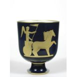 Vaso con Carro della Vittoria,  GIOVANNI (GIÒ) PONTI, porcellana in blu a gran fuoco e oro, alla