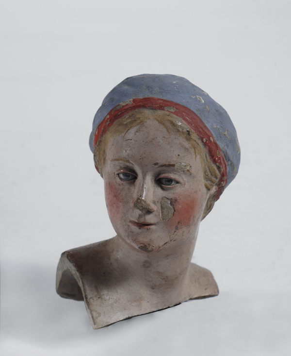 Testa femminile,  GEORGES VAN DER STRAETEN, in terracotta dipinta, XIX sec., cm. 8