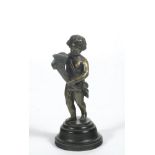 Putto con cornucopia, , in bronzo, base circolare in legno dipinto, fine XVIII - inizio XIX sec.,