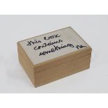 This box contains something  BEN VAUTIER Scatola in legno, cotone e carta, cm. 10,5x7,5x4,5,
