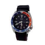Seiko automatic diver's stainless steel wristwatch, ref. 7002-700A, Pepsi rotating bezel, the