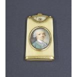 Good antique ivory and gold mounted notebook, centrally decorated with bust portrait of a