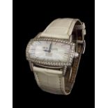 (5400651-A) Patek Philippe Gondolo 18ct white gold diamond set lady's strap watch, ref. 4981, quartz