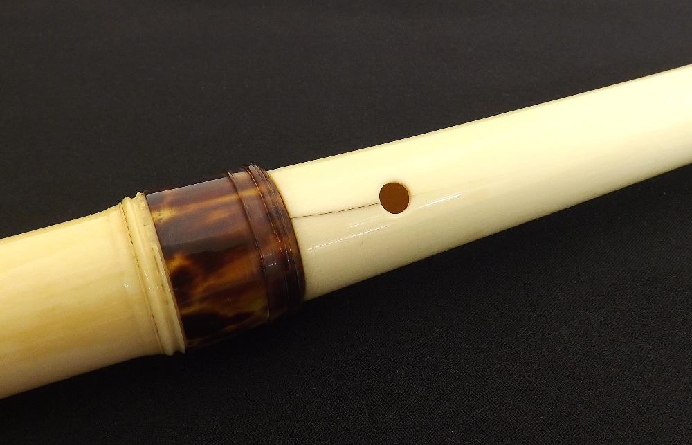 Ivory treble (alto) recorder, probably German, second quarter 18th century, screw tenons, the - Image 5 of 13